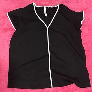 Black white trim blouse Calvin Klein(buy 3 items for $5)
